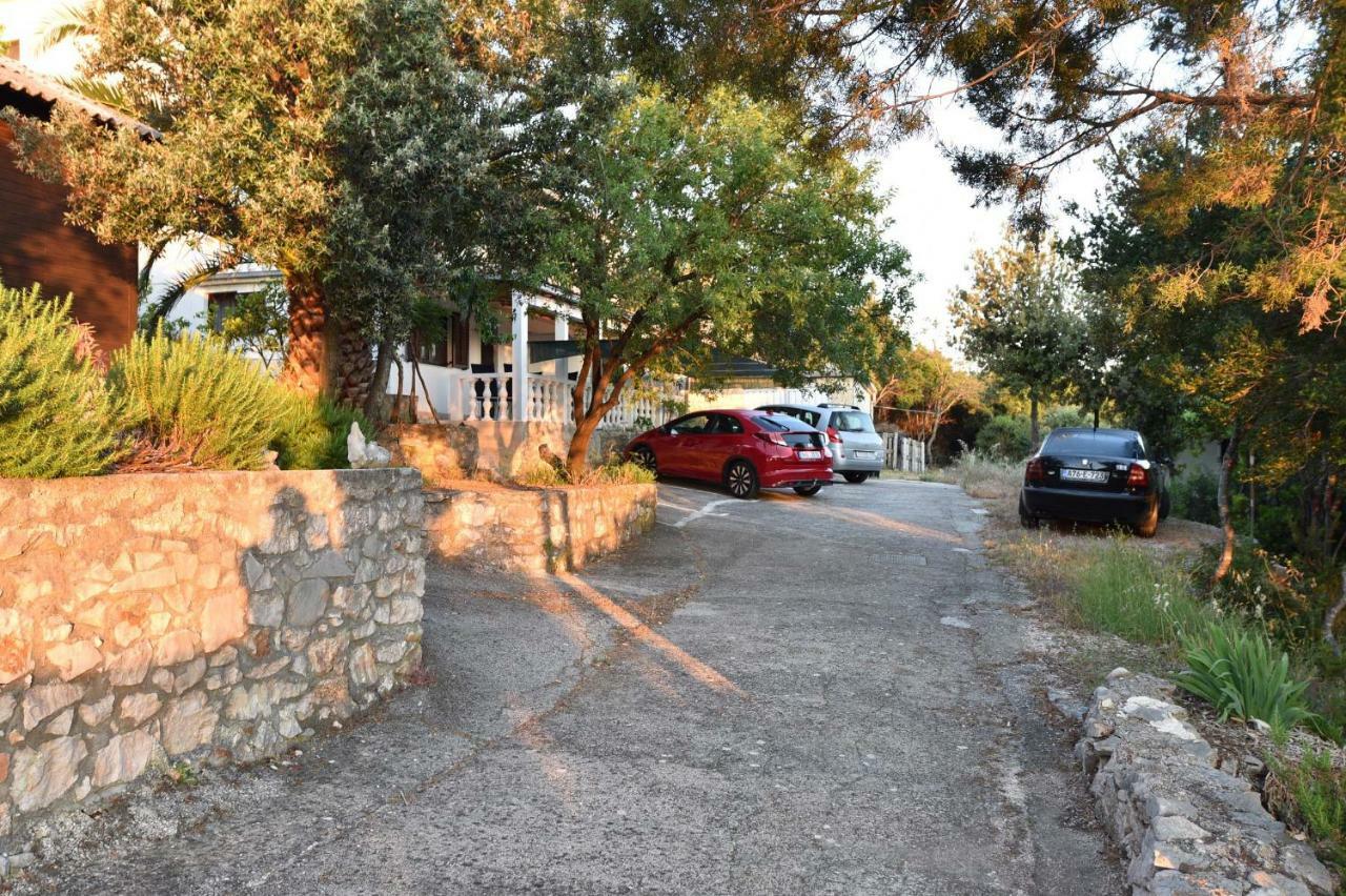 Apartmani Marko Gdinj Exterior photo